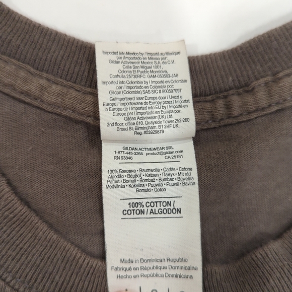 Gildan Brown Short Sleeve Tee with Bear Print - Picture 5 of 9